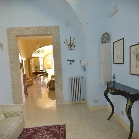 Domus Ponte Apartment *